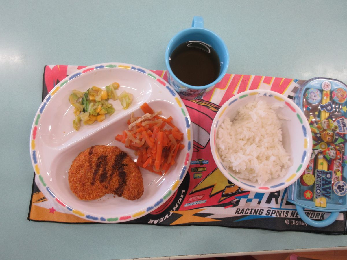 給食 (1) 給食 (1)