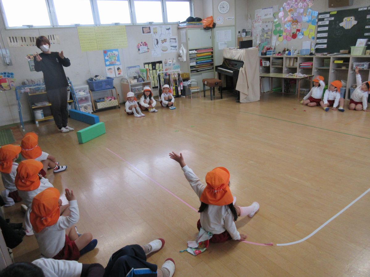 4歳鬼ごっこ (5) 4歳鬼ごっこ (5)