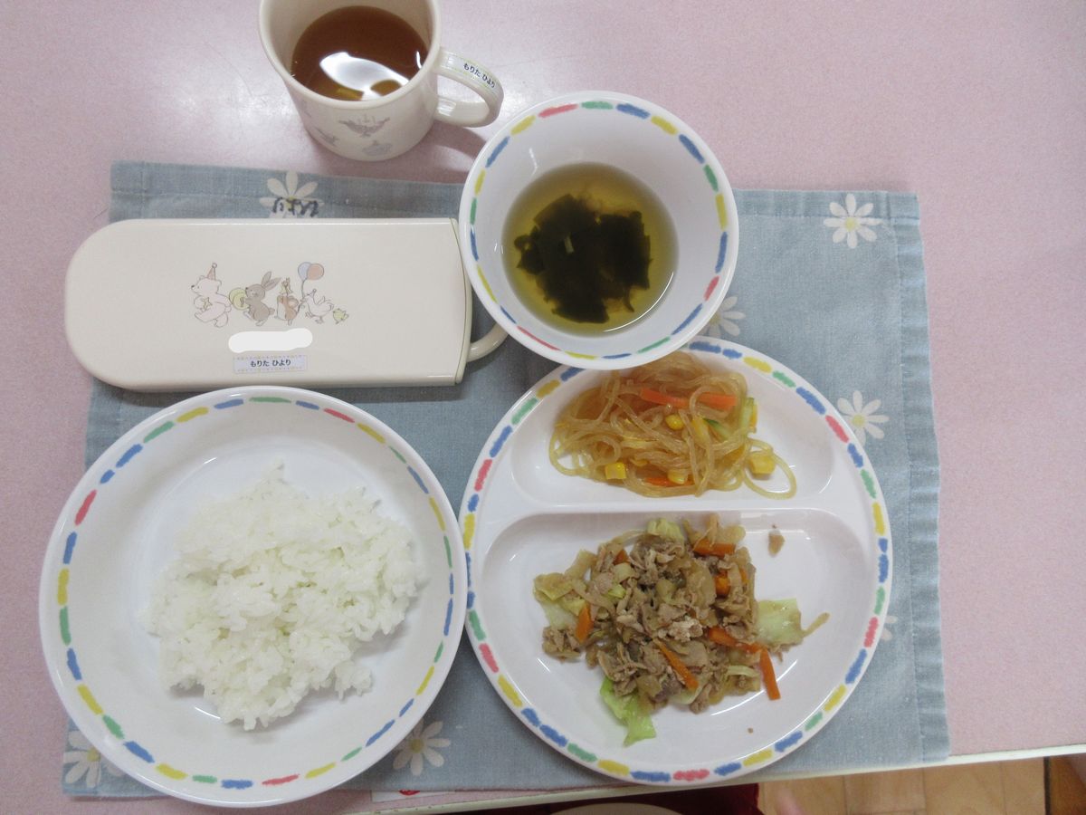 給食 (1) 給食 (1)
