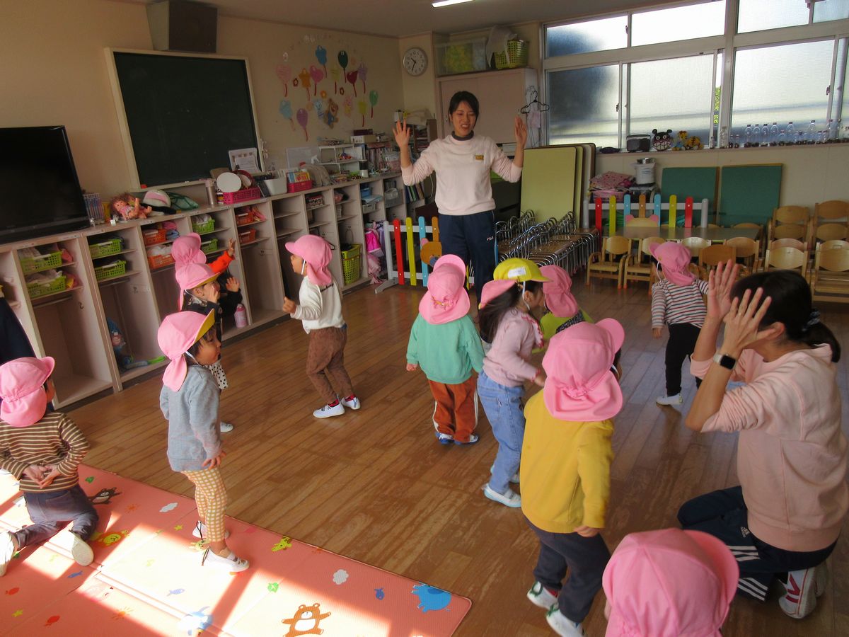 2歳体操 (3) 2歳体操 (3)