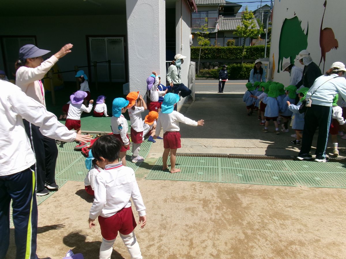 4歳見送り (1) 4歳見送り (1)