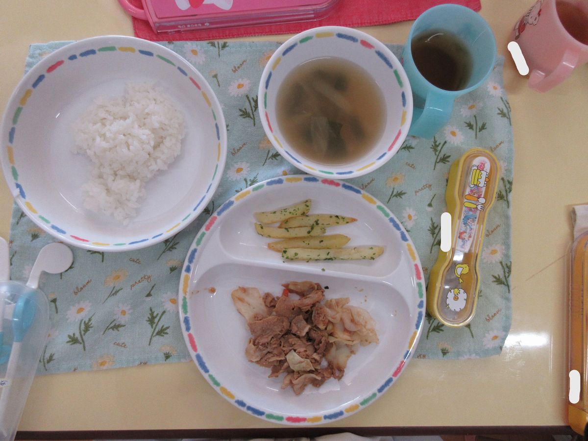 給食 (1) 給食 (1)