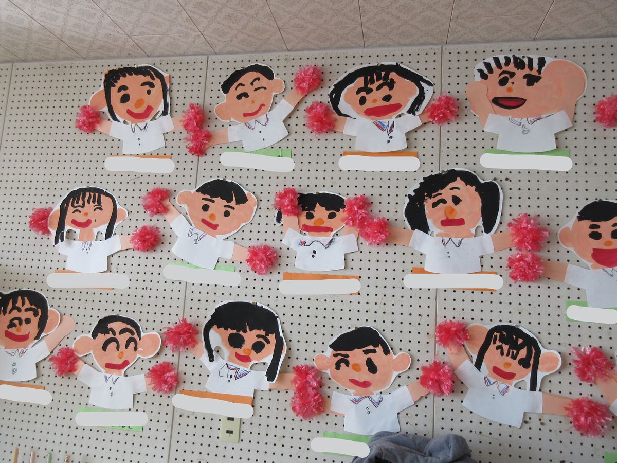 3歳ポンポン作品 (2) 3歳ポンポン作品 (2)