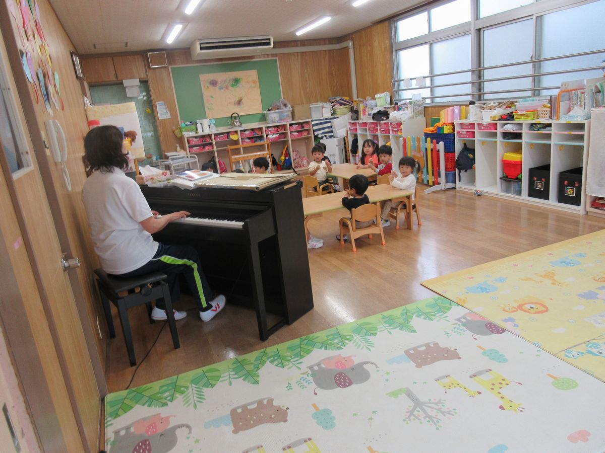2歳げんこつ山 (2) 2歳げんこつ山 (2)