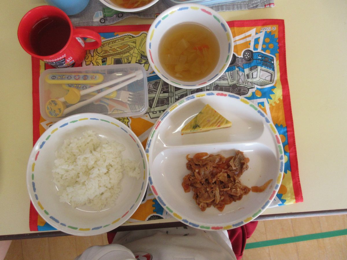 給食 (1) 給食 (1)