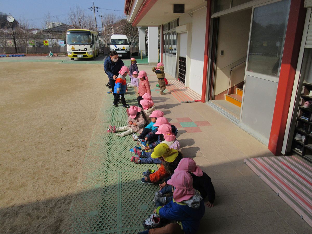 2歳外 (2) 2歳外 (2)