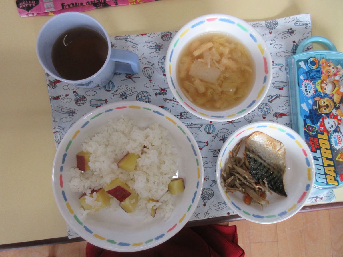 給食 (2) 給食 (2)