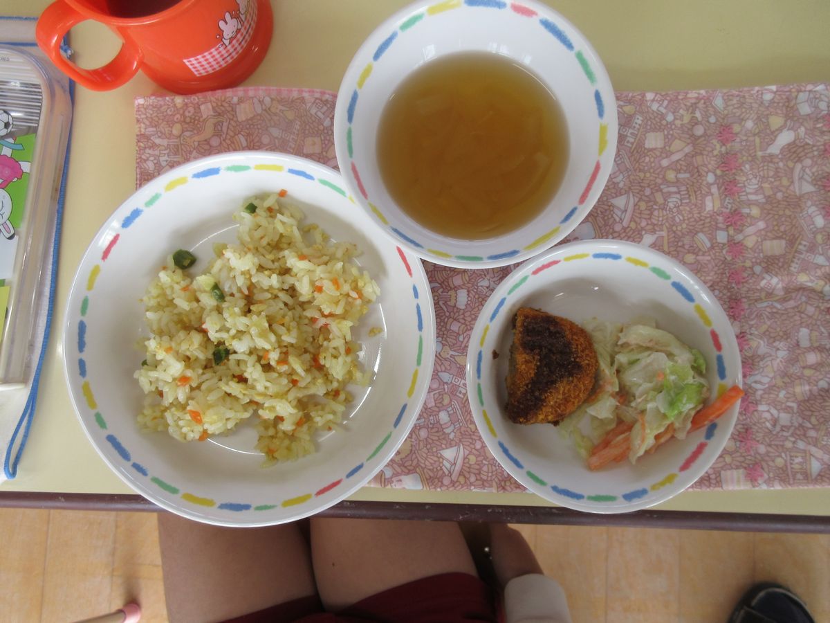 給食 (2) 給食 (2)