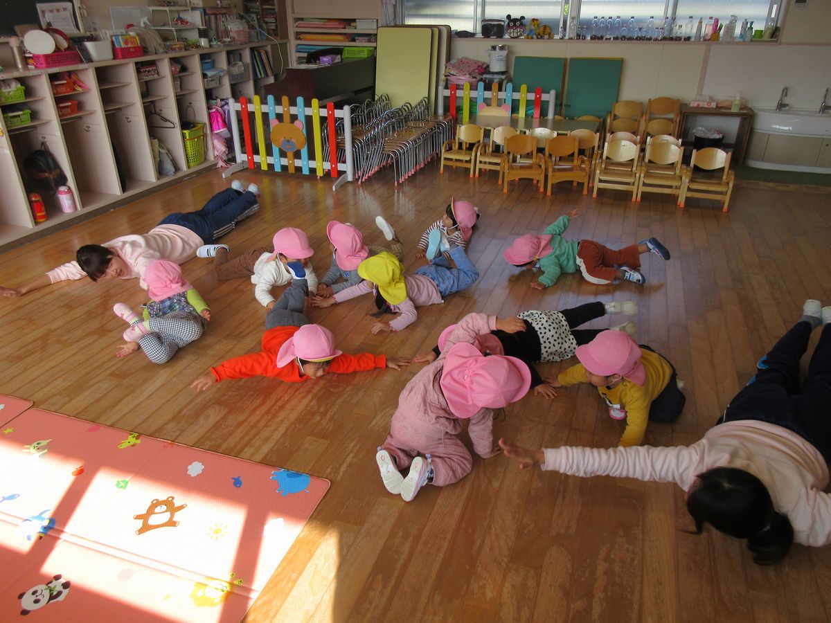 2歳体操 (1) 2歳体操 (1)