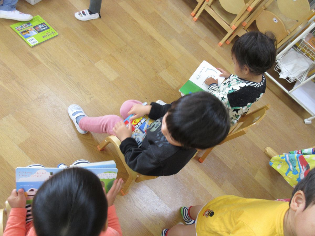2歳読書 (3) 2歳読書 (3)