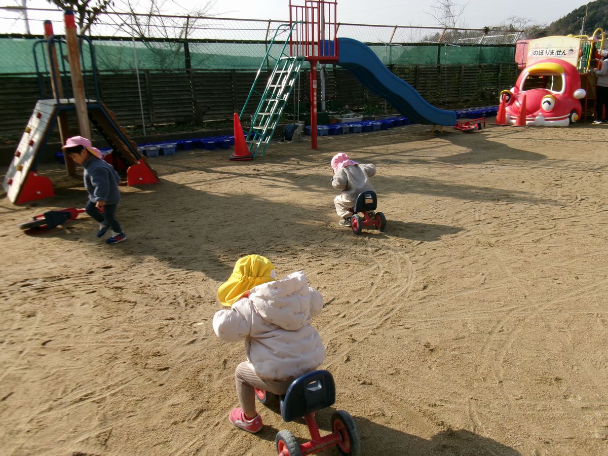 2歳 (8) 2歳 (8)