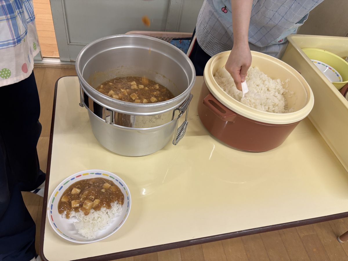 給食2 給食2