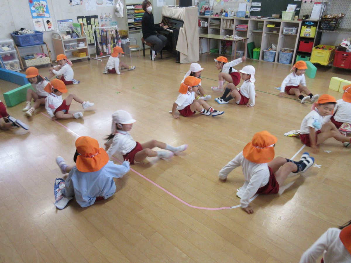4歳鬼ごっこ (3) 4歳鬼ごっこ (3)