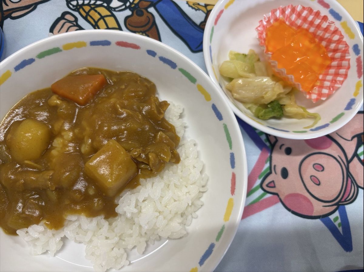 給食