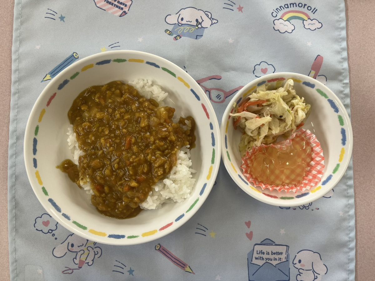 給食