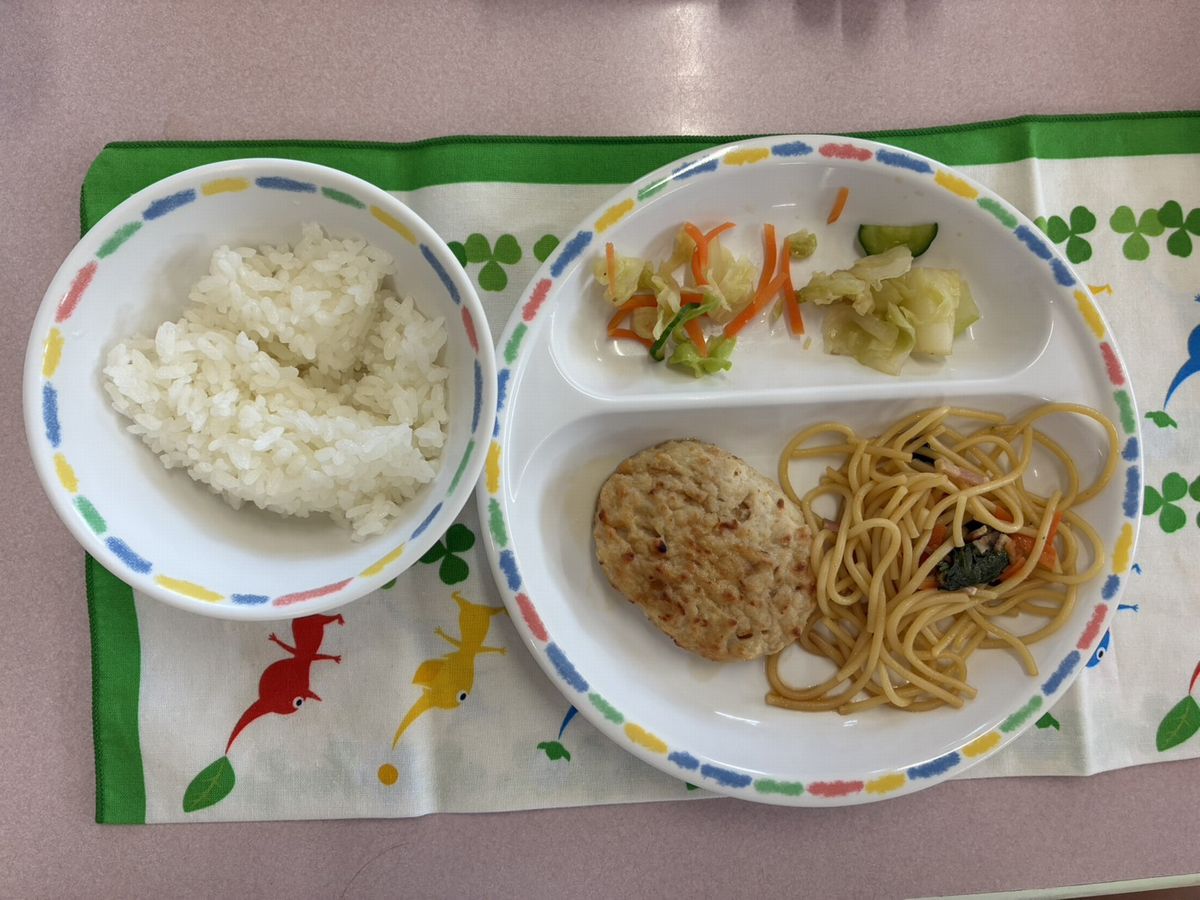 給食