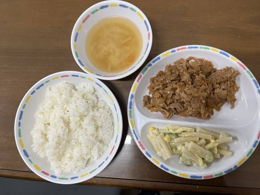 給食